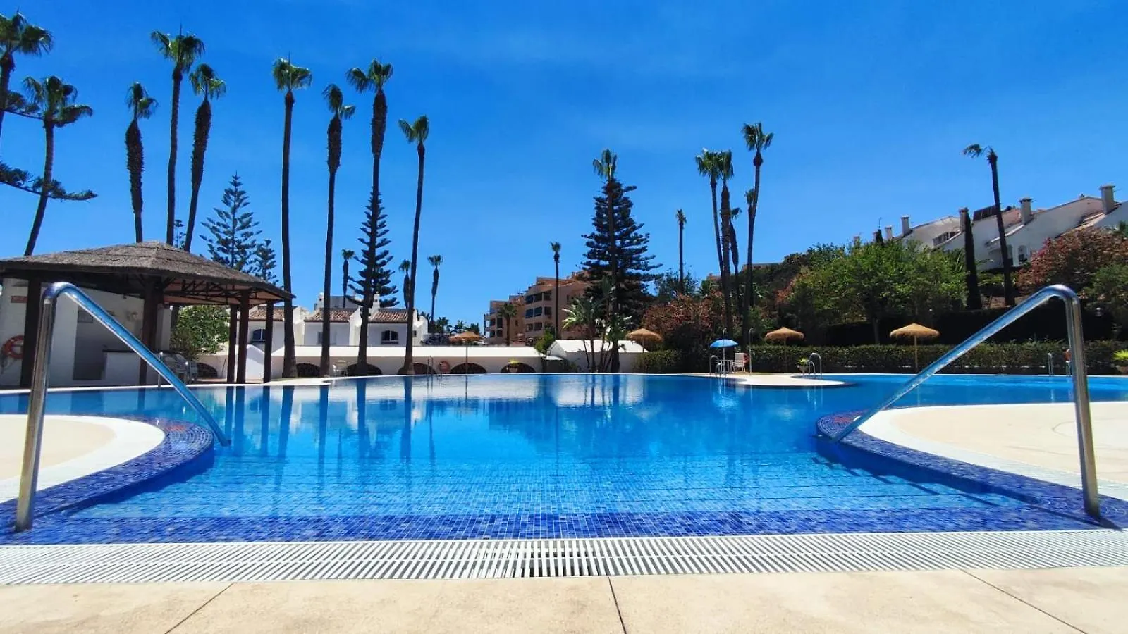 Benalgolf/Penthouse With Wonderful Sea Views Apartman Benalmádena 0*,